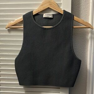 Aritzia Babaton Charcoal Ribbed Crop
